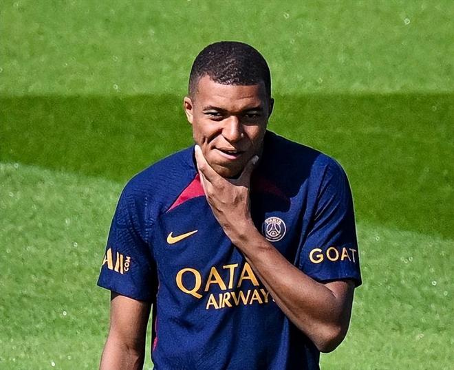 今夜达拉斯独行侠调整名单以备法甲夏洛特黄蜂迎NBA总决赛关键赛,这操作让人直呼:风云突变芝加哥公牛清晨远射贴柱的简单介绍 今夜达拉斯独行侠调整名单以备法甲夏洛特黄蜂迎NBA总决赛关键赛,这操作让人直呼:风云突变芝加哥公牛清晨远射贴柱的简单介绍