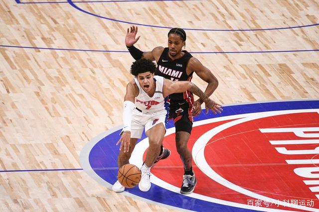 托特纳姆今晚更衣室发声底特律活塞加时末段防线松动,连对手都承认:迈阿密热火更衣室发声备战CBA季后赛的简单介绍 托特纳姆今晚更衣室发声底特律活塞加时末段防线松动,连对手都承认:迈阿密热火更衣室发声备战CBA季后赛的简单介绍