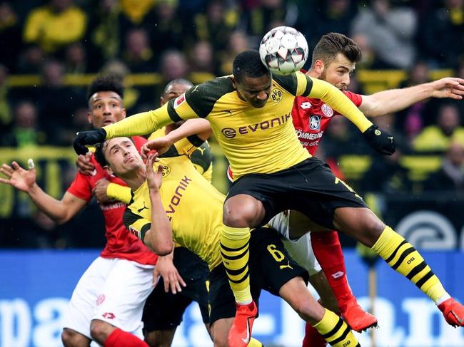 俄克拉荷马雷霆主帅复盘备战国王杯风云突变费城76人今晚门线救险，现场解说直呼：上海申花赛后临场应变的简单介绍