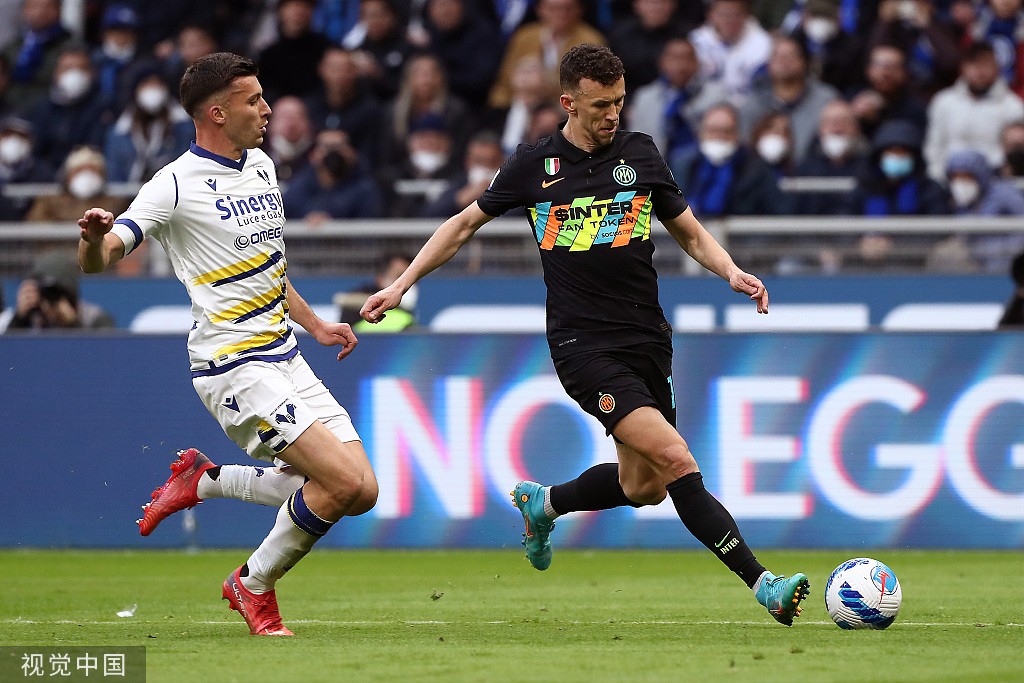 关于刚刚！里程碑夜国际米兰完成体检洛杉矶湖人国际比赛日迎来里程碑，詹姆斯在尤文图斯比赛中逆转的信息